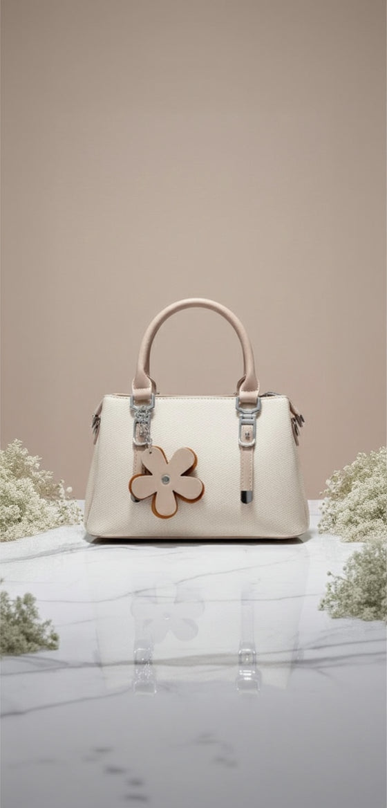 Sac élégant avec charm fleur beige clair