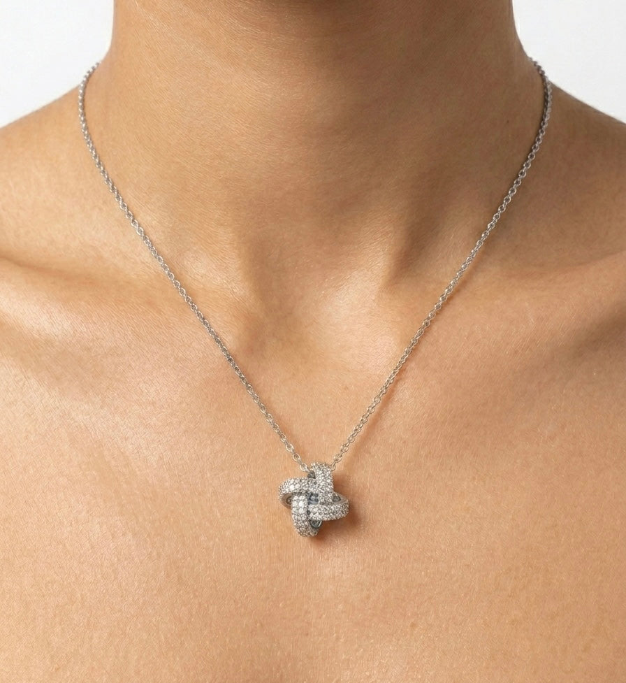 collier argenté en acier inoxydable chic
