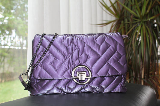Sac spacieux en beau violet, tendance maroc