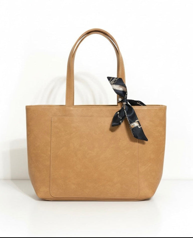 sac de cours spacieux beige et chic