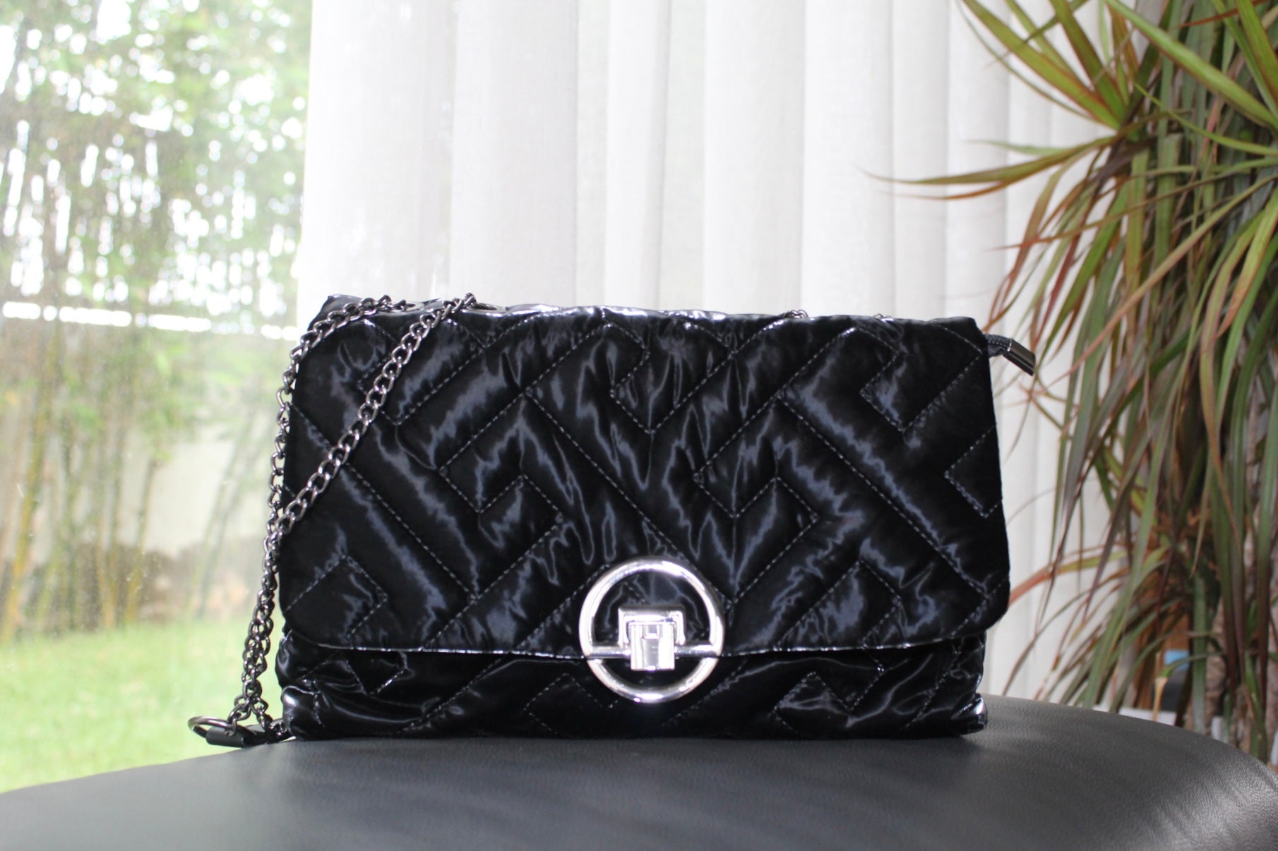 Sac élégant, lumineux noir