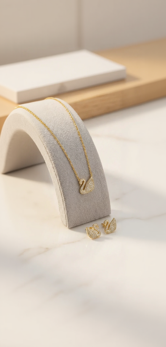 Collier doré acier inoxydable cygne