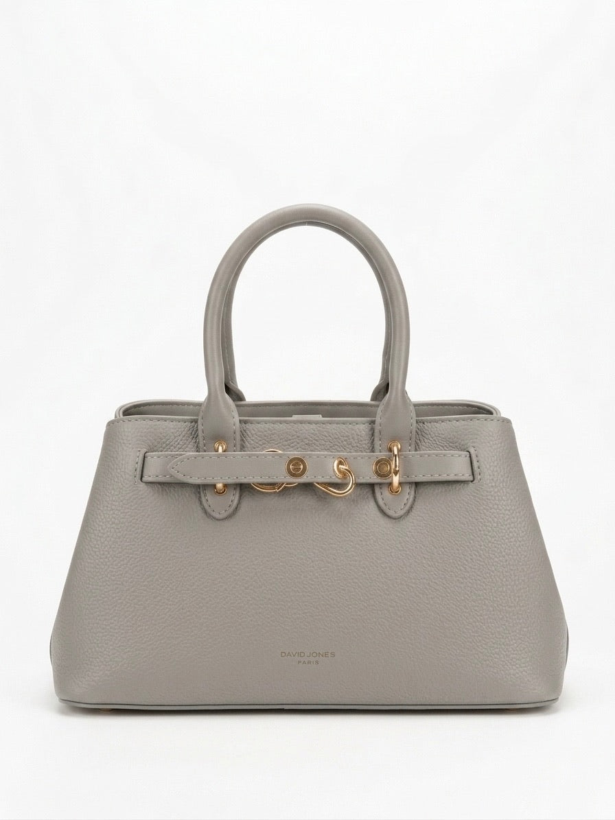 Sac bordeaux très chic de la marque DAVID JONES aux détails dorés
