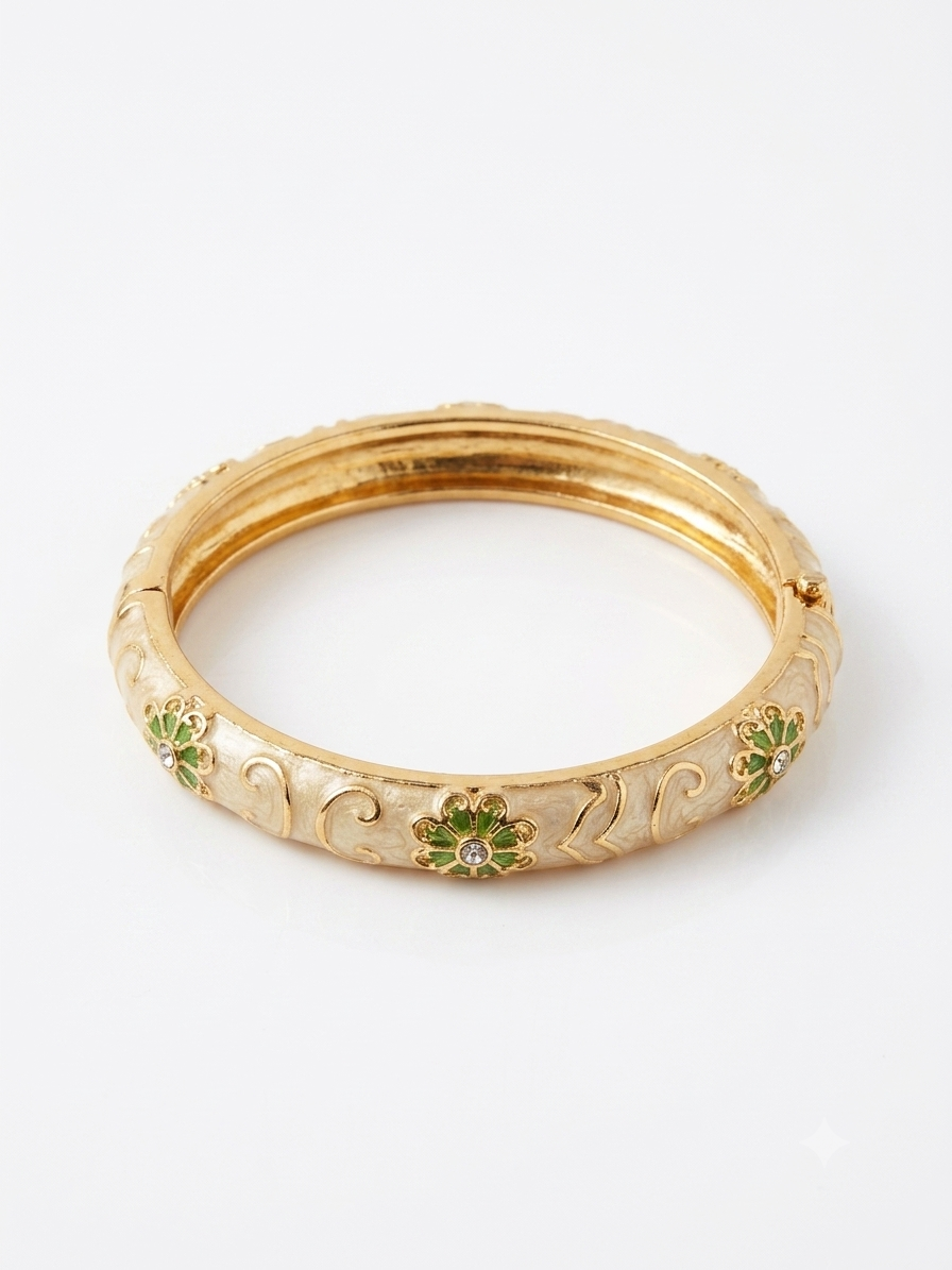 Bracelet aux ornements floraux beiges et vert 