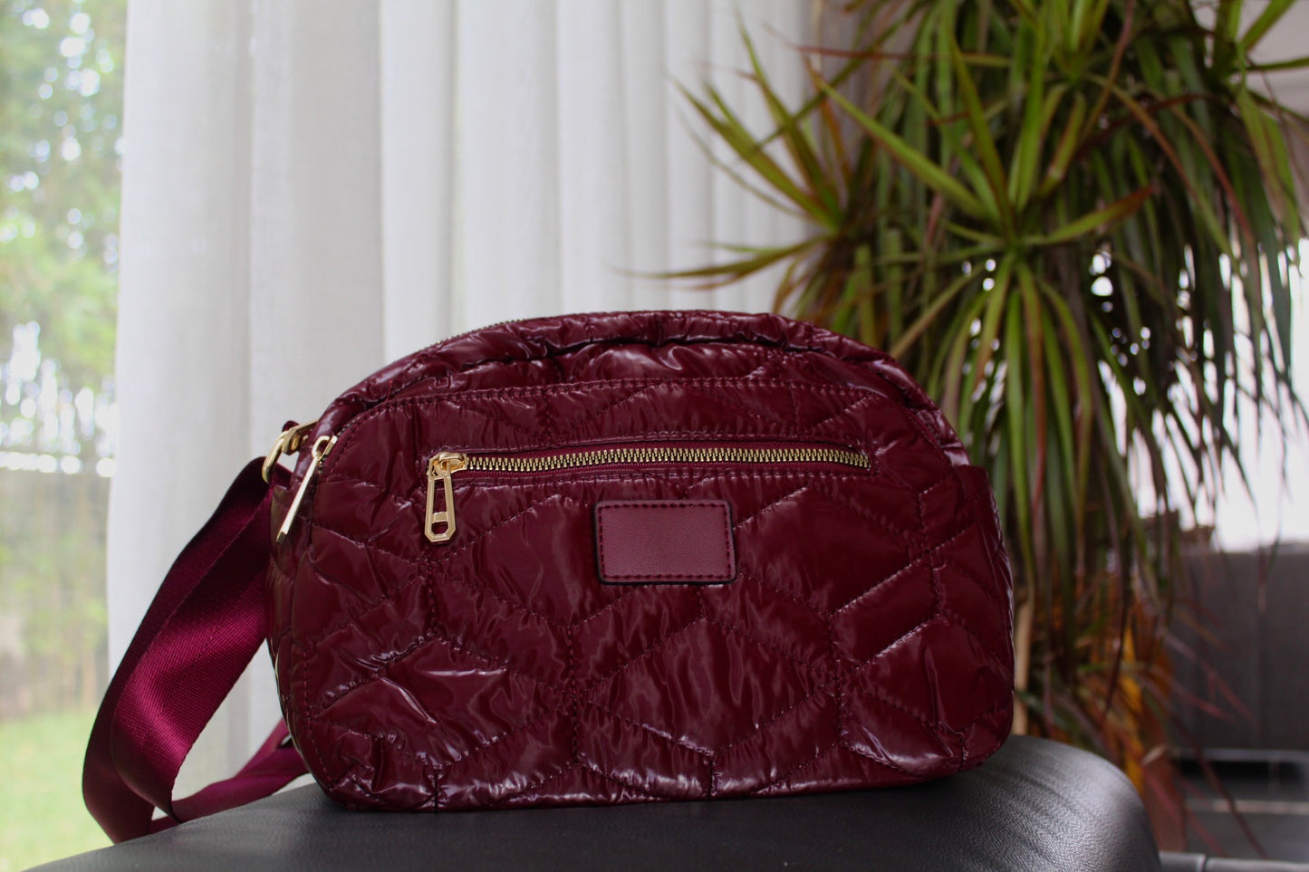 Sac bordeaux/grenat parfait pour les sorties