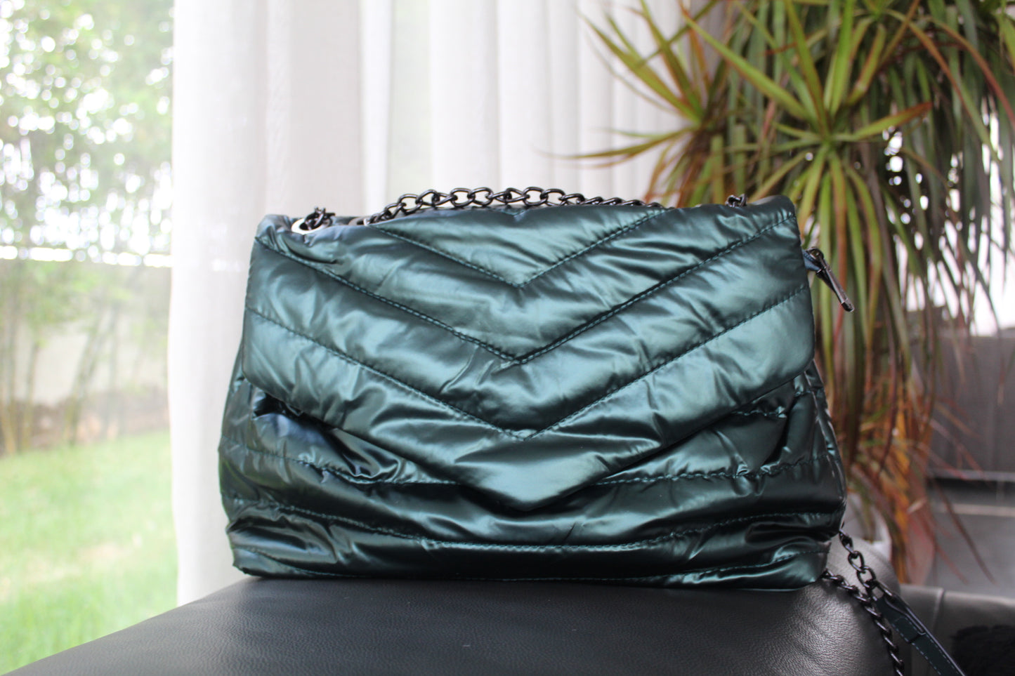 Sac spacieux vert, très pratique