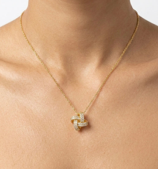 collier doré en acier inoxydable chic