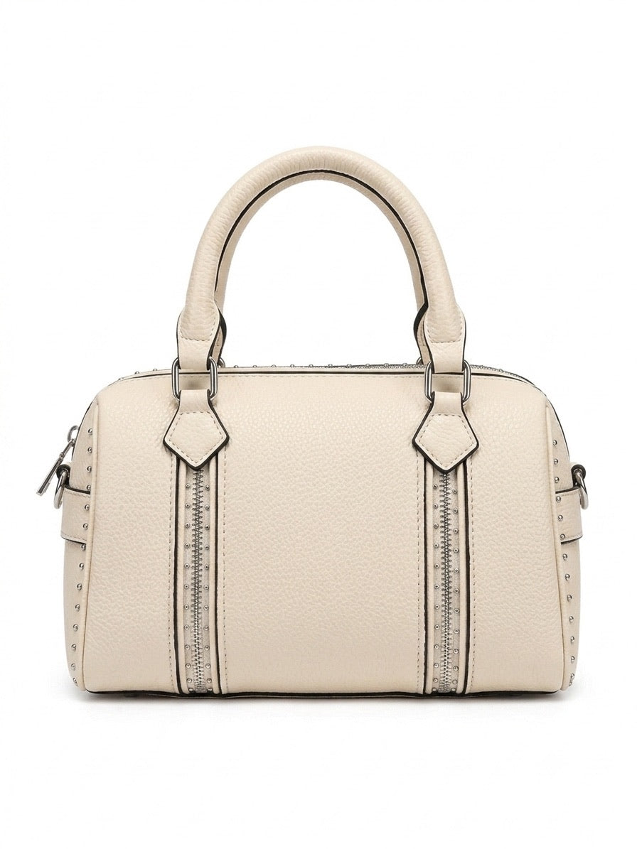 Sac vintage blanc cassé aux détail argentés chic